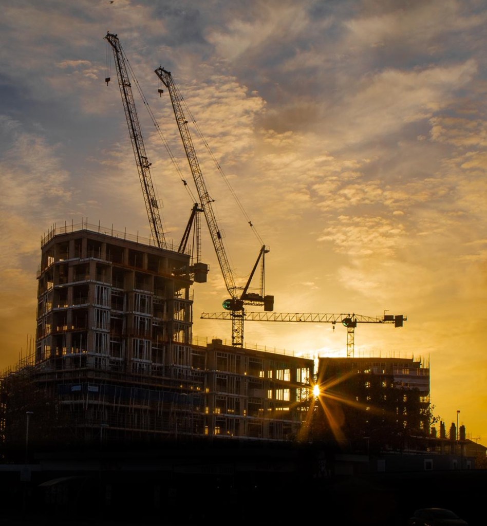 sunrise over Kenavon Drive, Reading